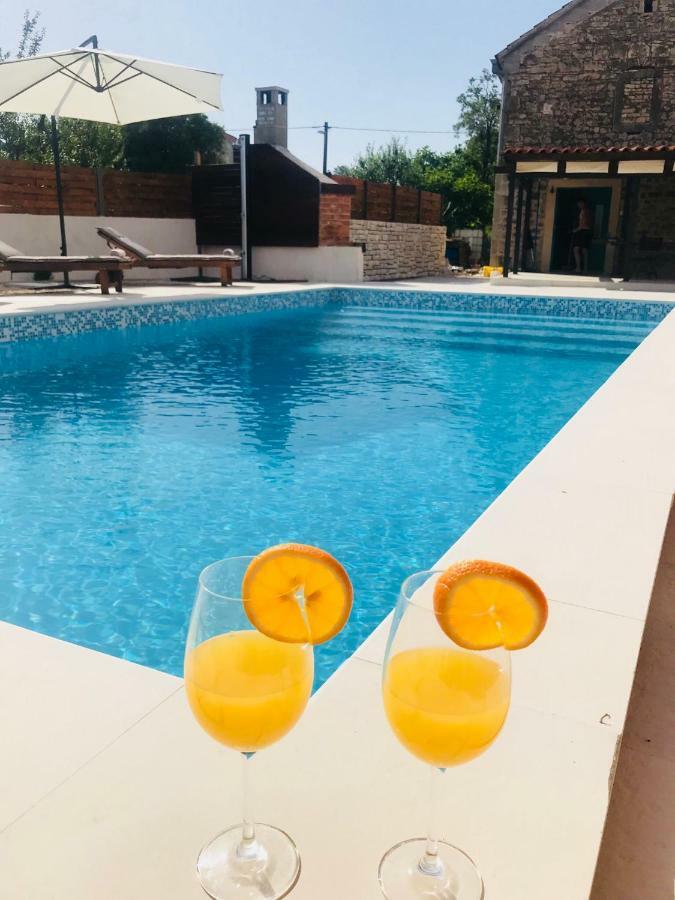 Apartments Malic Pridraga Экстерьер фото
