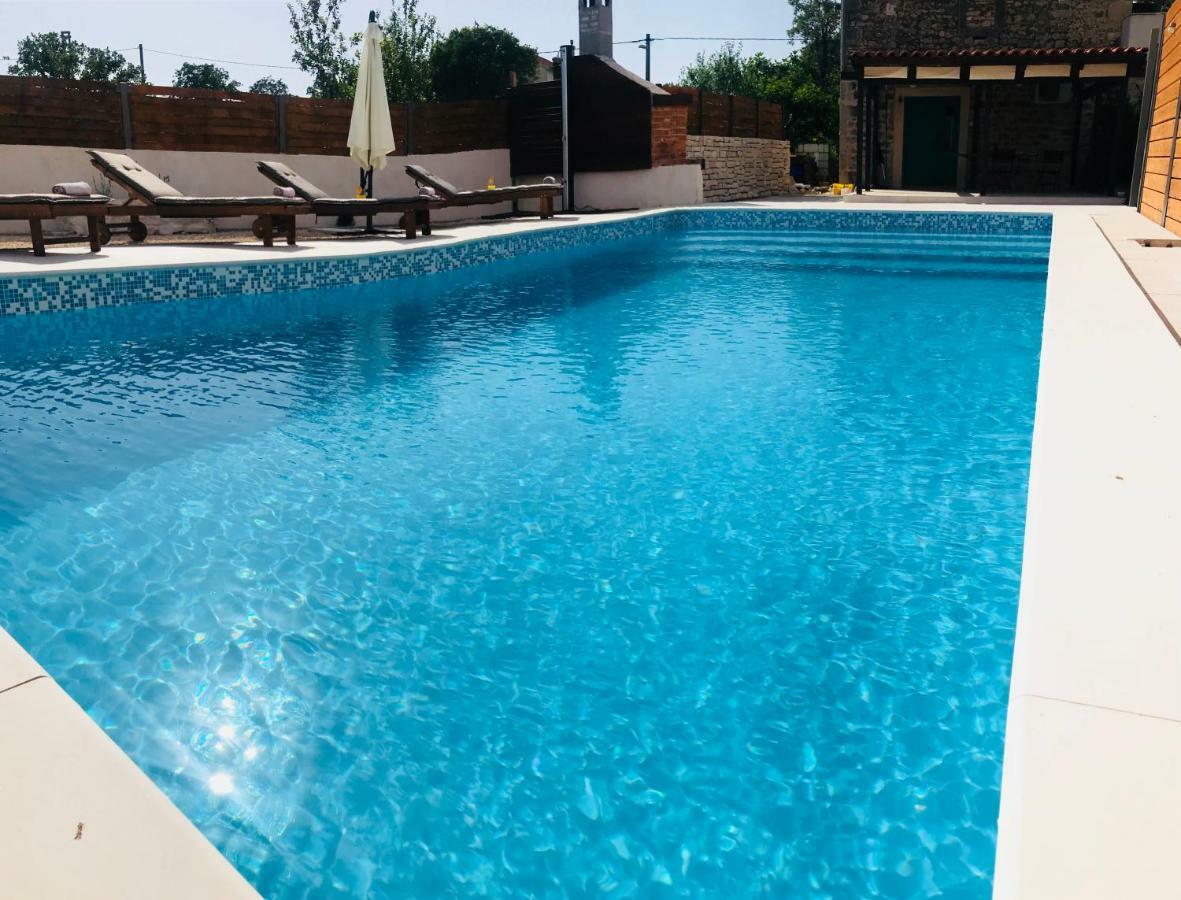 Apartments Malic Pridraga Экстерьер фото